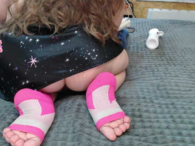 Julia-79's BongaCams show and profile