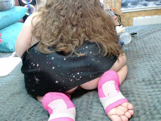 Julia-79's BongaCams show and profile