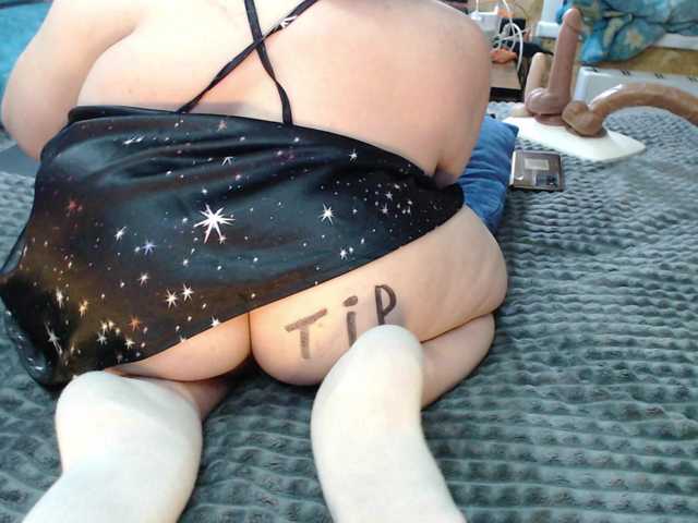 Julia-79's BongaCams show and profile