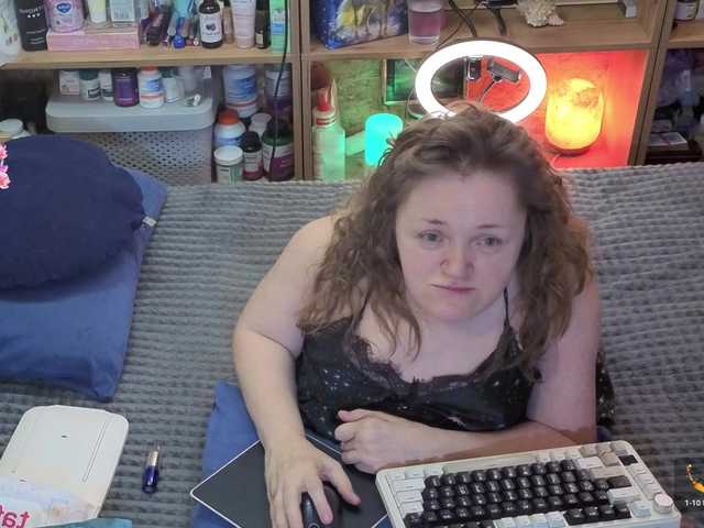 Julia-79's BongaCams show and profile