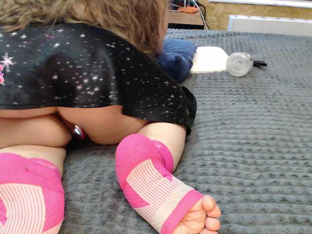 Julia-79's BongaCams show and profile