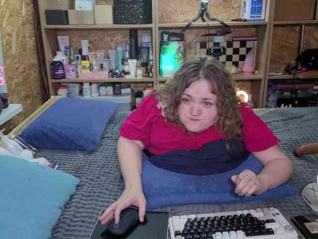 Julia-79 Live Webcam on BongaCams