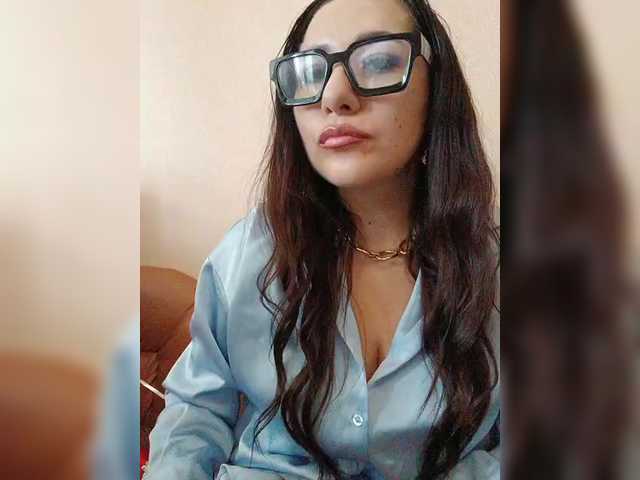 Sofa999's BongaCams show and profile