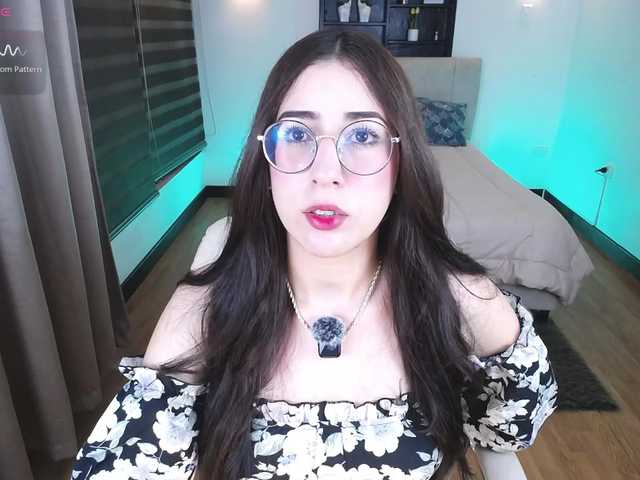 Im-Kitty's BongaCams show and profile