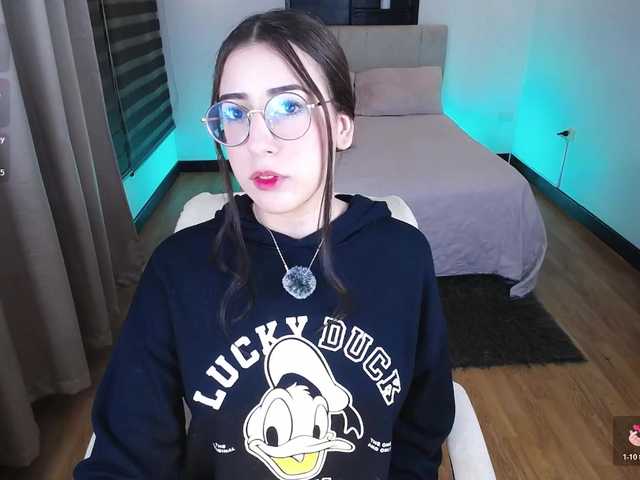 Im-Kitty's BongaCams show and profile