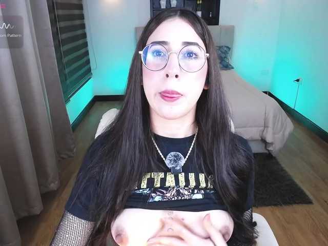 Im-Kitty's BongaCams show and profile