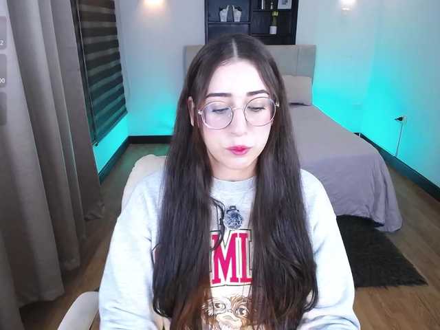 Im-Kitty's BongaCams show and profile