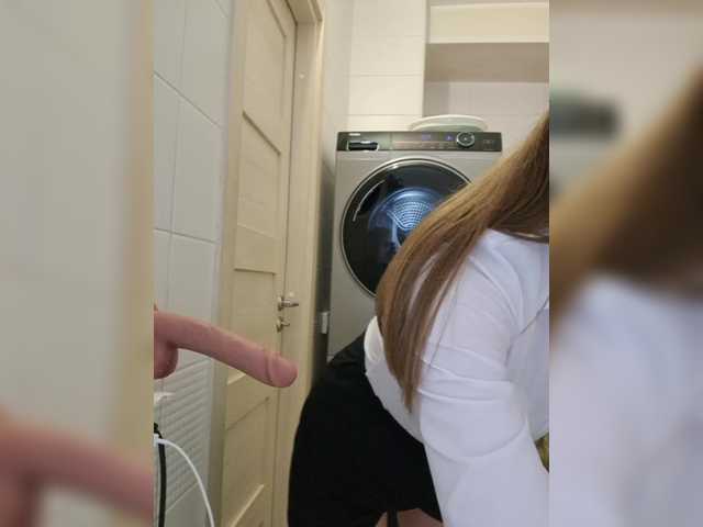 Dream-me-summer's BongaCams show and profile