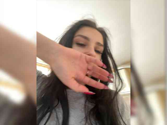 HelloJessica Cam Model: Free Live Porn Show & Chat | findcams.live