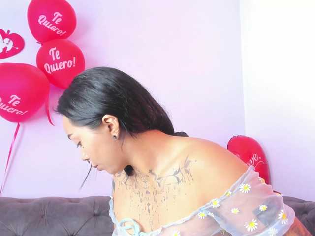 MissSoffiMorel's BongaCams show and profile