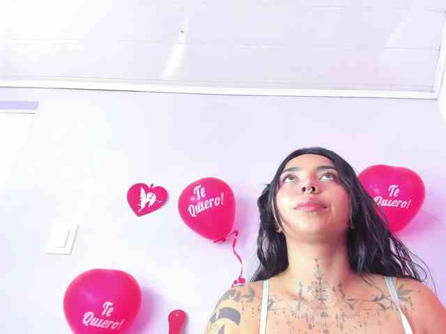 MissSoffiMorel webcam