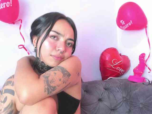 MissSoffiMorel webcam