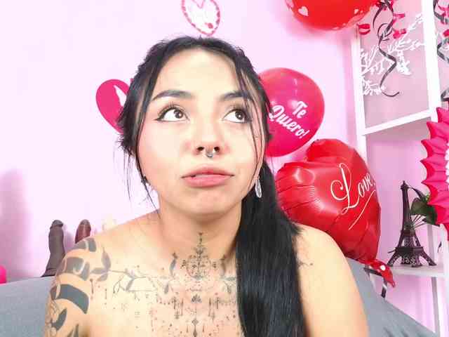 MissSoffiMorel webcam