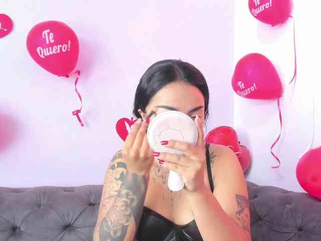 MissSoffiMorel webcam