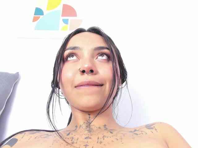 MissSoffiMorel webcam