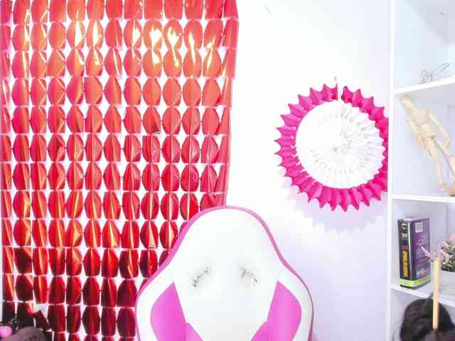 MissSoffiMorel webcam