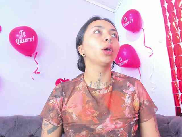 MissSoffiMorel webcam