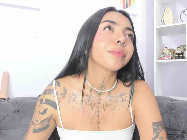 MissSoffiMorel webcam