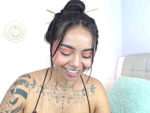 MissSoffiMorel webcam