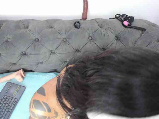 MissSoffiMorel webcam