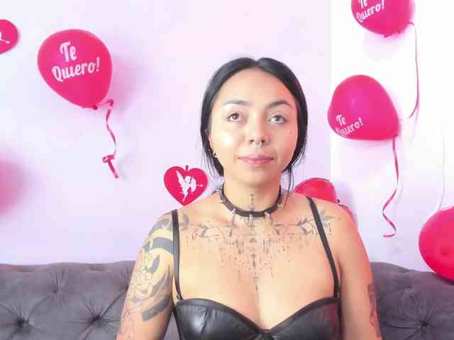 MissSoffiMorel webcam