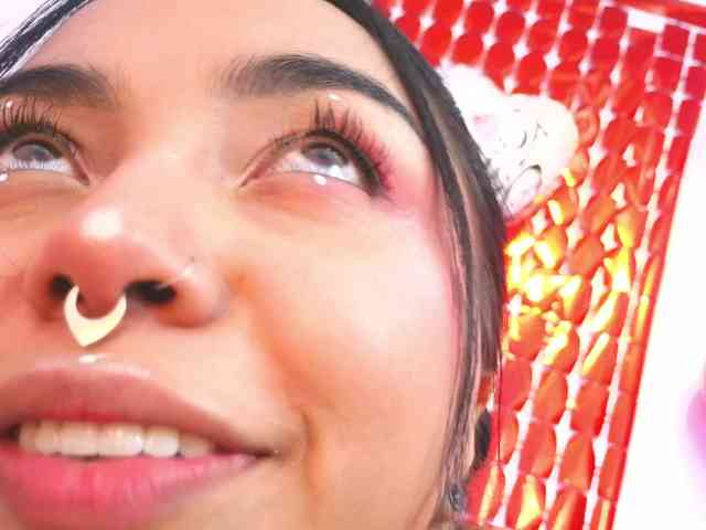 MissSoffiMorel webcam