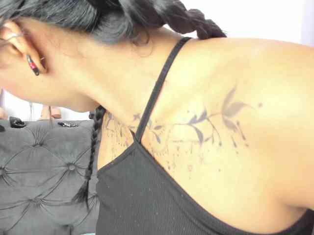 MissSoffiMorel webcam