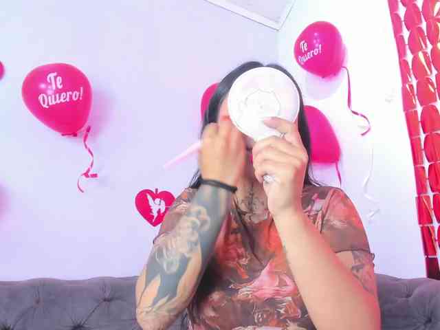 MissSoffiMorel webcam