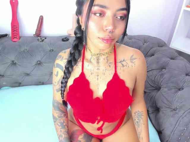 MissSoffiMorel webcam