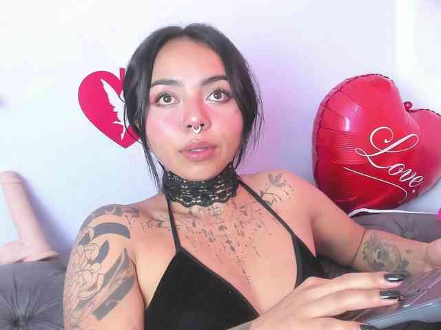 MissSoffiMorel webcam