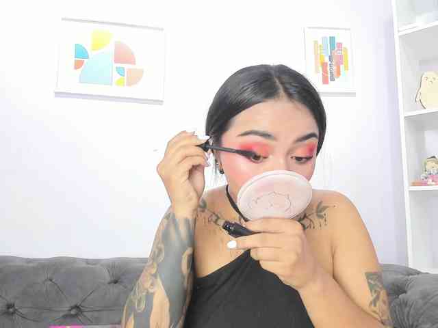 MissSoffiMorel webcam