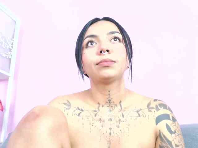 MissSoffiMorel webcam