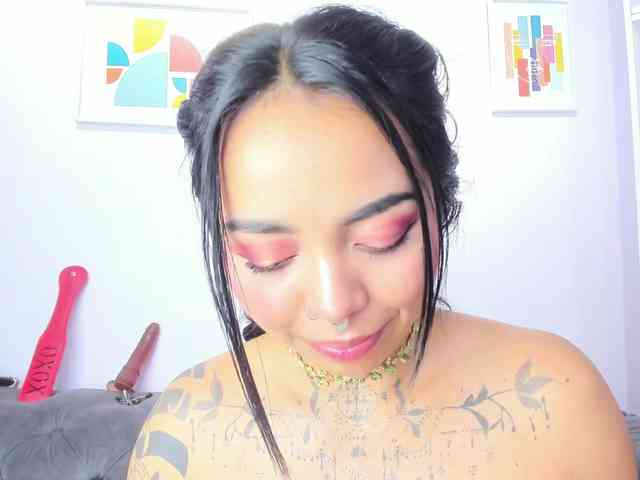 MissSoffiMorel webcam