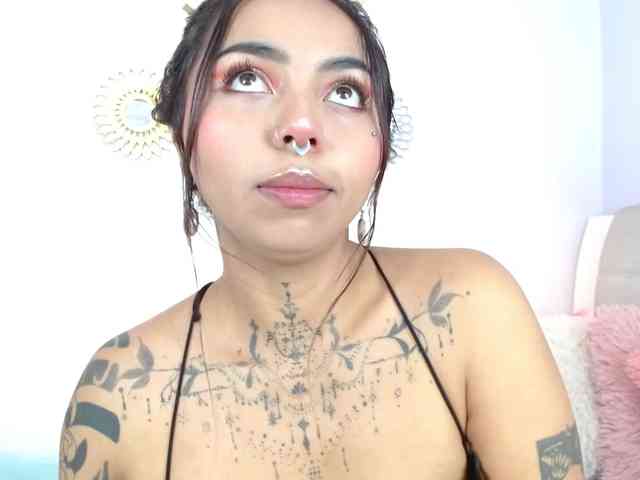 MissSoffiMorel webcam