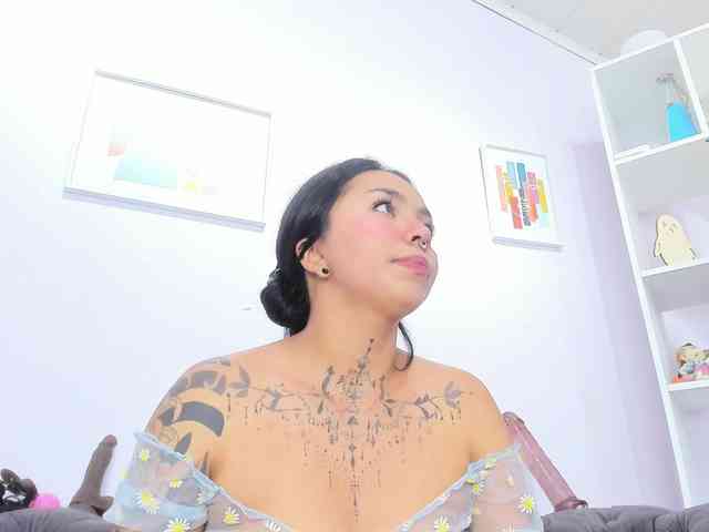 MissSoffiMorel webcam