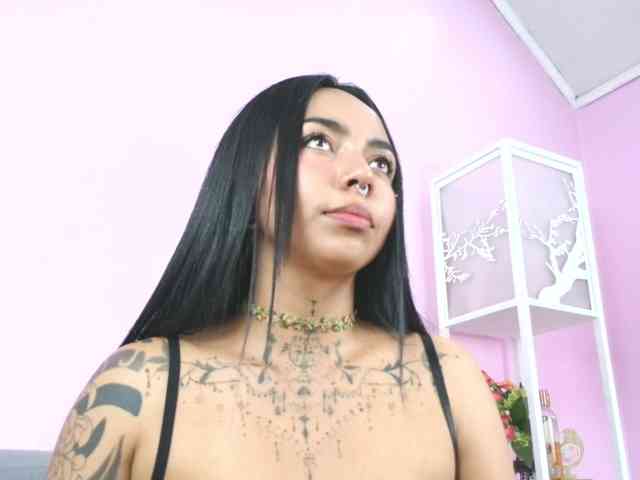 MissSoffiMorel webcam