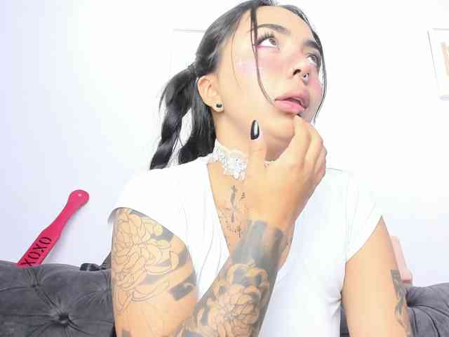 MissSoffiMorel webcam