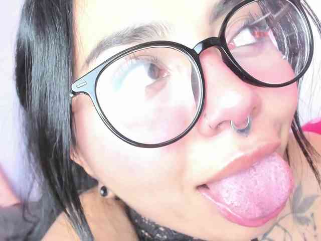 MissSoffiMorel webcam