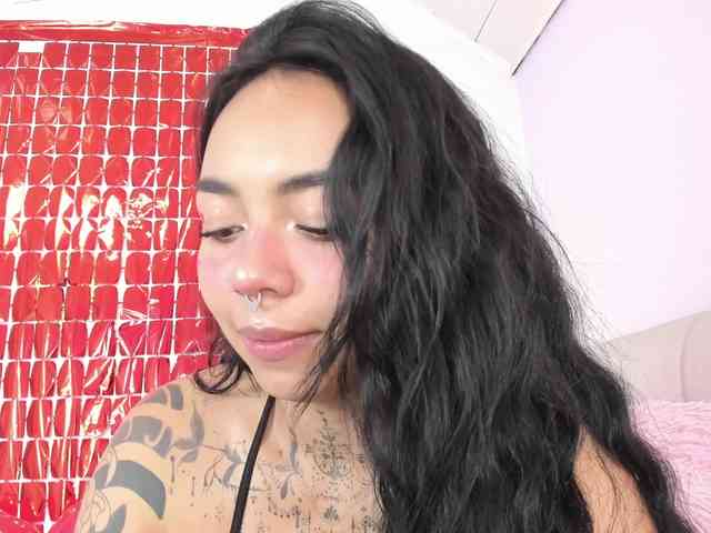 MissSoffiMorel webcam