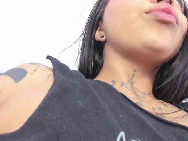 MissSoffiMorel webcam