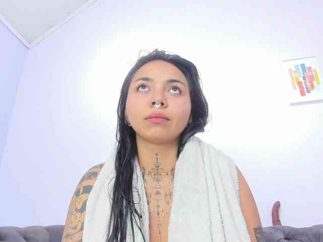 MissSoffiMorel webcam