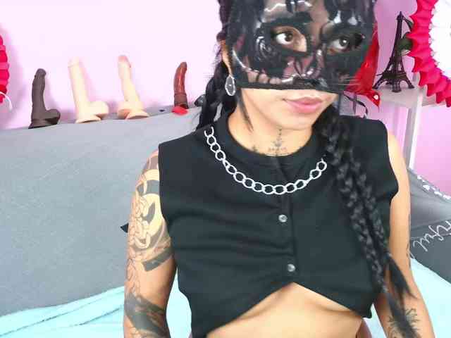 MissSoffiMorel webcam