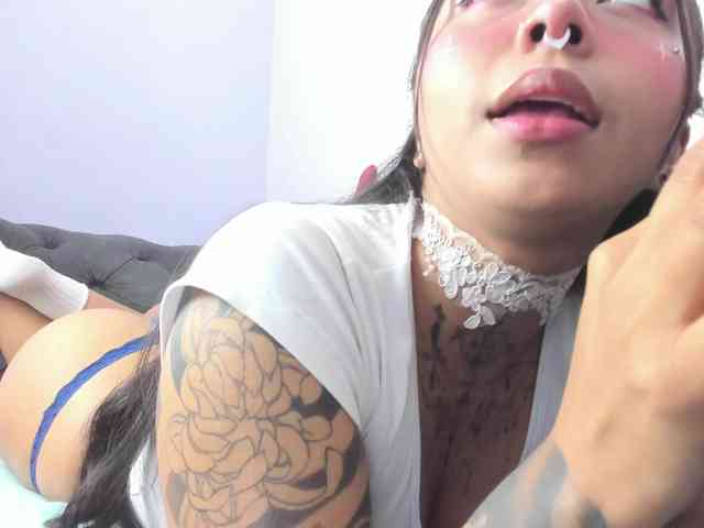 MissSoffiMorel webcam