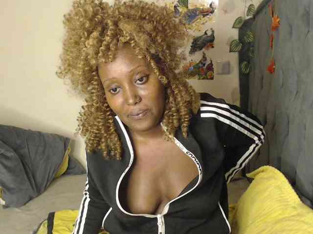 Sexxypetite