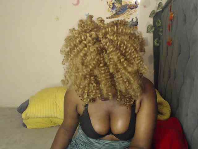 Sexxypetite webcam