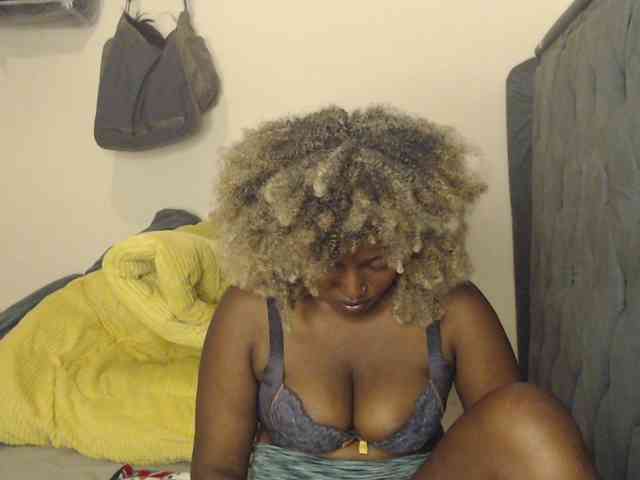 Sexxypetite Sexxypetite