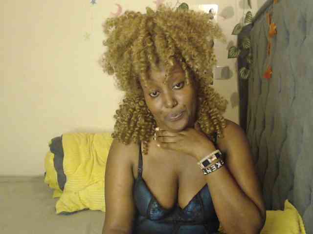 Sexxypetite webcam