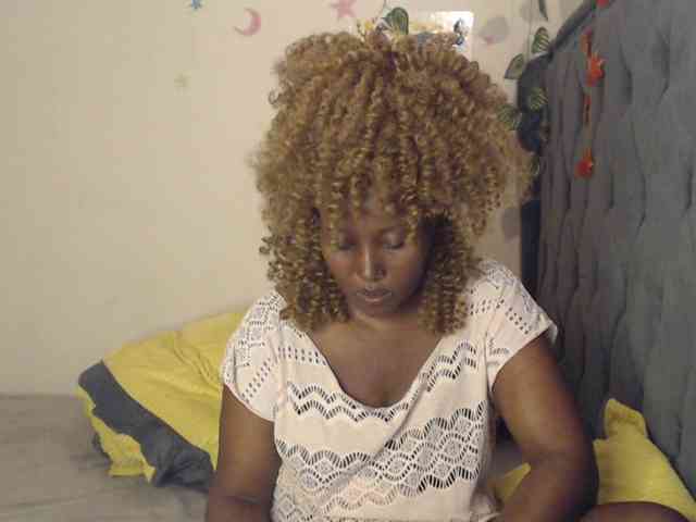 Sexxypetite webcam