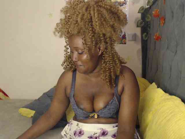 Sexxypetite webcam