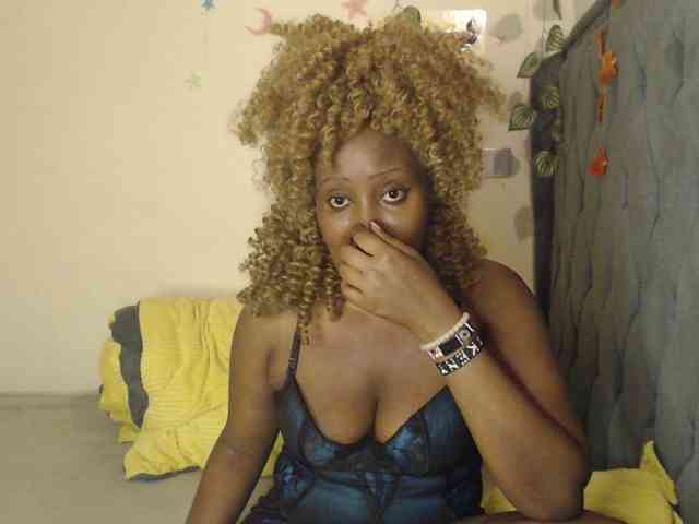 Sexxypetite webcam